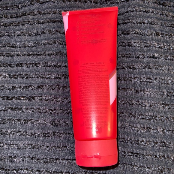 PINK Victoria's Secret Apple Crisp Body Lotion - Red and Pink - Picture 3 of 3
